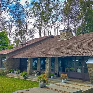 *** Hotel Avadale Munnar India